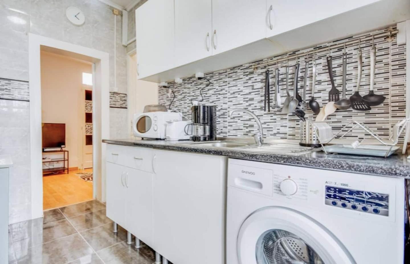 3 Bedroom Apartment In Baixa With River View Lisboa Dış mekan fotoğraf
